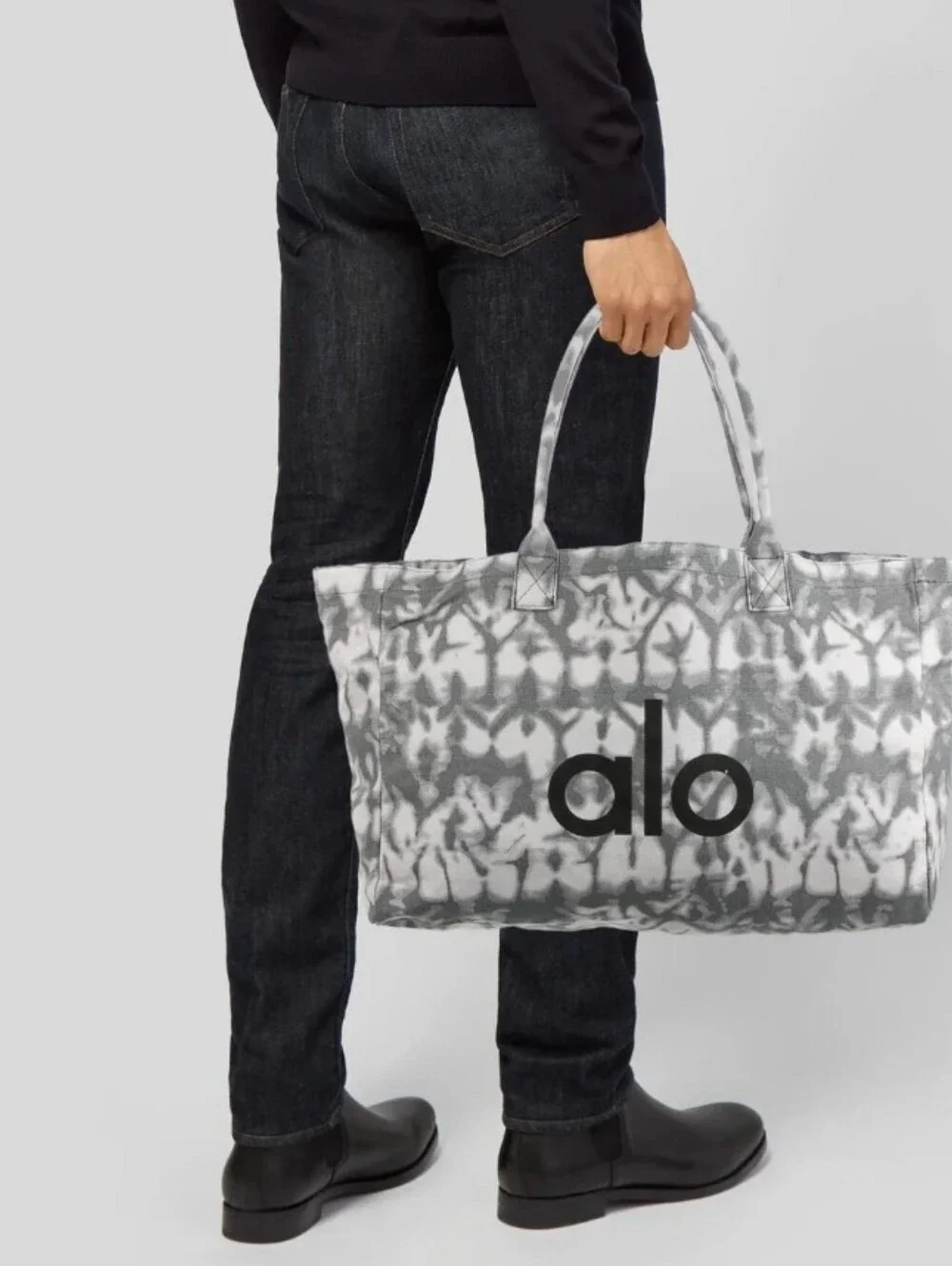 ALO Yoga Gray Tie-Dye Oversizes Canvas Large Tote Bag. - Picture 8 of 8